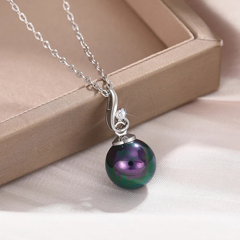 Velmora Necklace