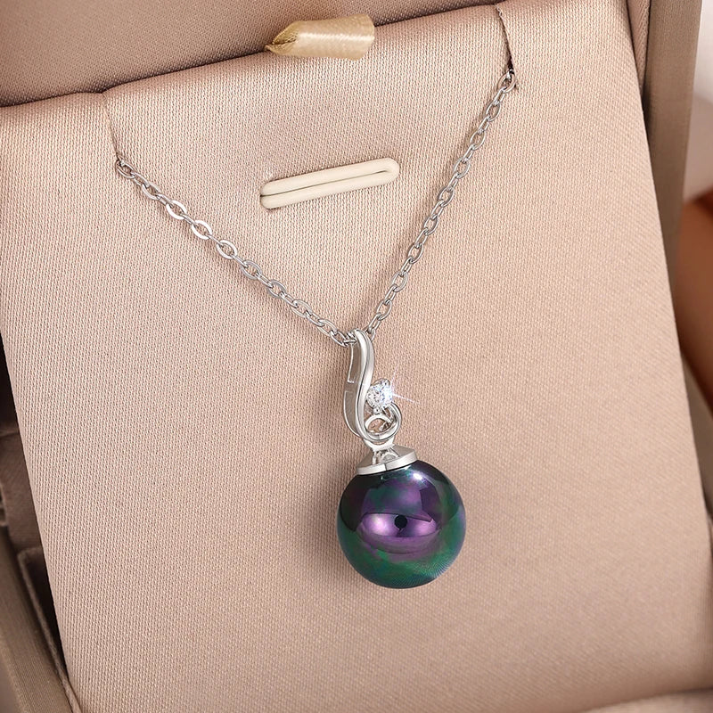 Velmora Necklace